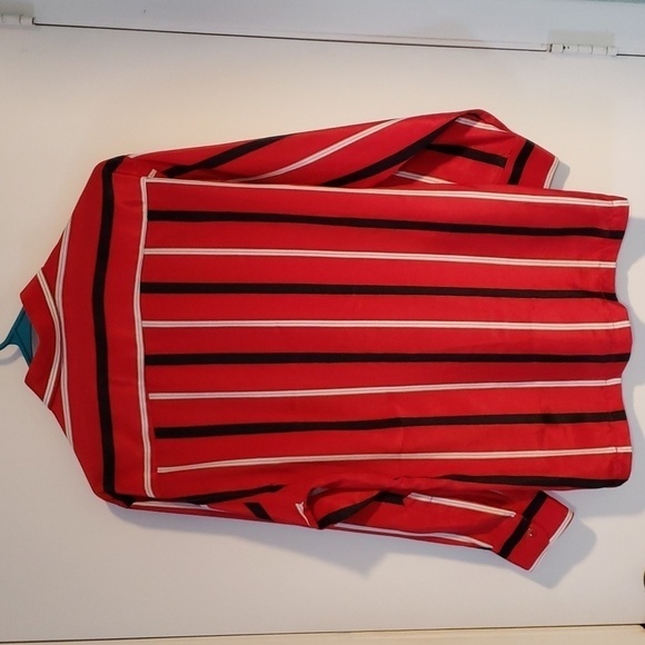 Loris Azzaro Red Black and White Button Shirt. - Picture 6 of 7